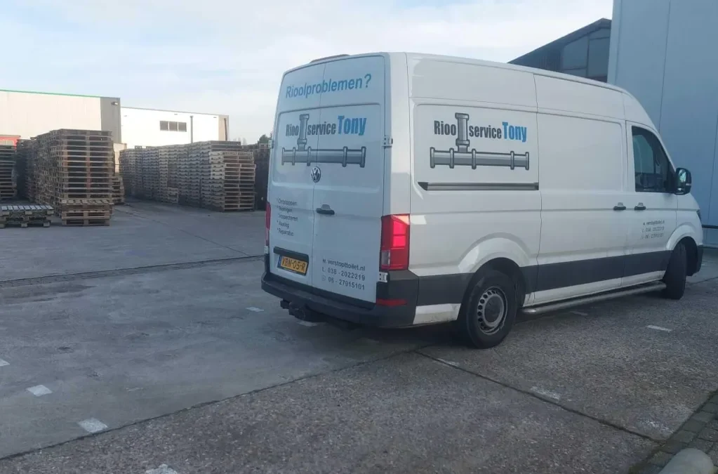 Rioolservice Tony bedrijfsbus Rioolservice Tony